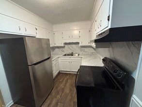 3211 Country Ln, Unit Top in Gainesville, GA - Building Photo - Building Photo