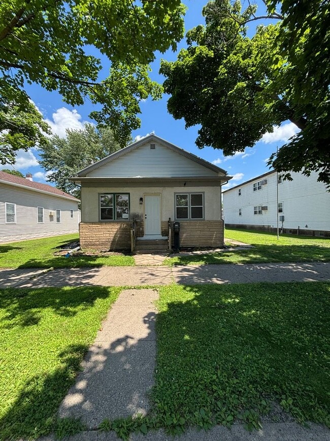 1509 11th St S in La crosse, WI - Building Photo - Building Photo
