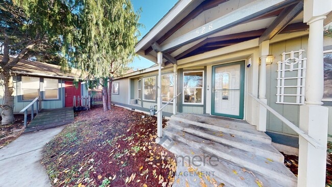 property at 526-528 Washington St