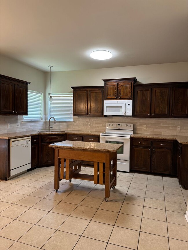 13630 Ball Park Rd in Walker, LA - Building Photo - Building Photo