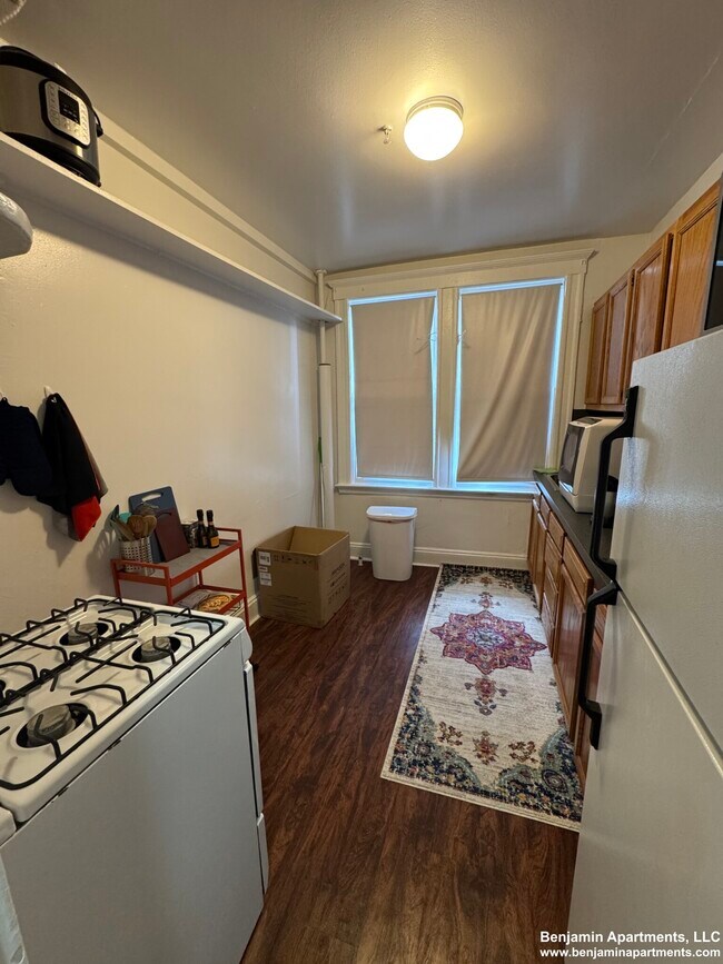 1638 Commonwealth Ave, Unit 7 in Boston, MA - Building Photo - Building Photo