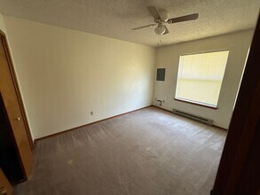 1517 S Avenue I in Portales, NM - Building Photo - Building Photo