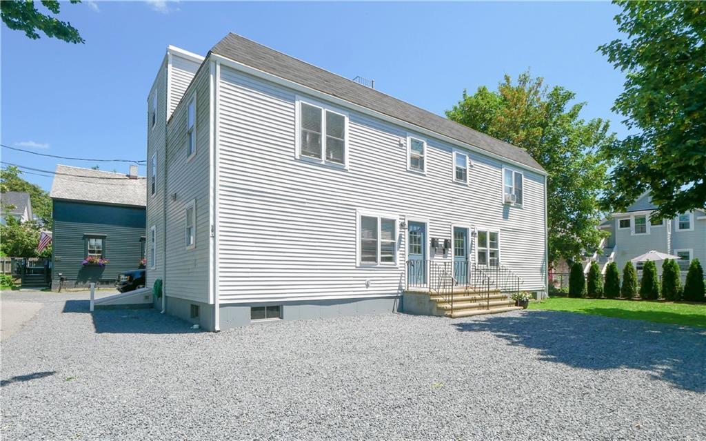 5-15 Underwood Ct in Newport, RI - Building Photo