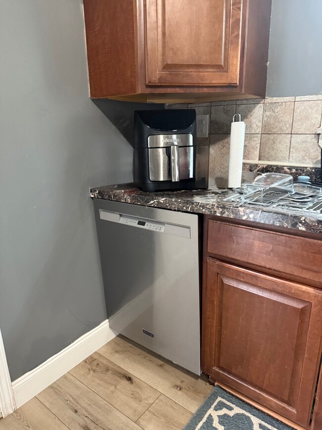 5811 Bridge Ave, Unit Down in Cleveland, OH - Building Photo - Building Photo