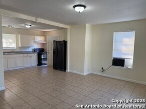 410 Dorie St in San Antonio, TX - Building Photo - Building Photo