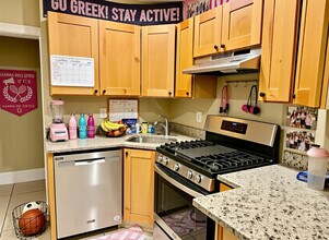 74 Egmont St in Brookline, MA - Building Photo - Building Photo