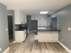 2737 Sarver Ln in San Marcos, CA - Building Photo - Building Photo