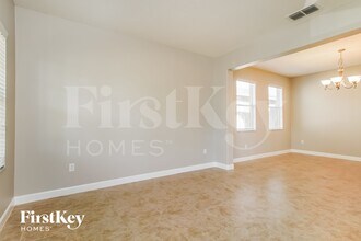 3542 Cortland Dr in Davenport, FL - Foto de edificio - Building Photo