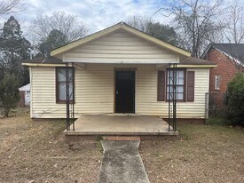 3643 Flamingo Dr in Macon, GA - Building Photo