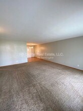2818 Yale Dr in Granite City, IL - Building Photo - Building Photo