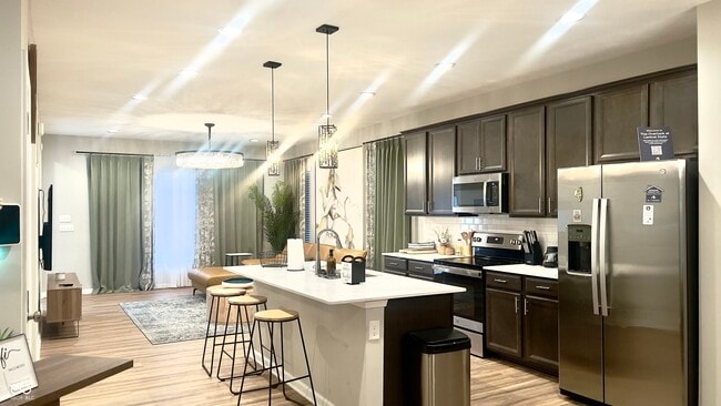 331 Central State Blvd in Indianapolis, IN - Building Photo - Building Photo