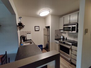 18575 SW Century Dr, Unit 2031 in Bend, OR - Building Photo - Building Photo