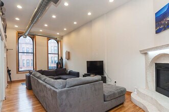 546 N Wells St in Chicago, IL - Building Photo - Building Photo