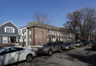 Pleasant View Apartments in Minneapolis, MN - Building Photo - Building Photo