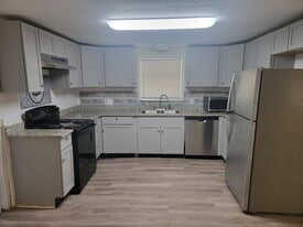 5315 30th St in Gulfport, MS - Building Photo