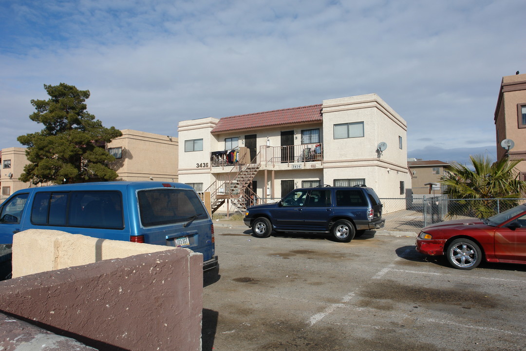 3436 College View Ct in North Las Vegas, NV - Building Photo