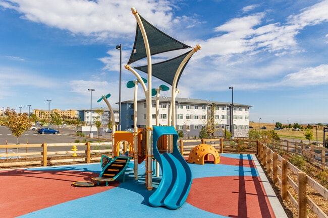 Crosswinds at Arista in Broomfield, CO - Foto de edificio - Building Photo