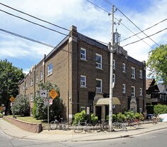 394 Dovercourt Rd in Toronto, ON - Building Photo