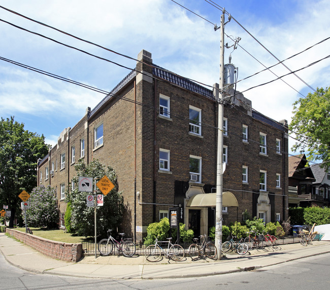 394 Dovercourt Rd in Toronto, ON - Building Photo - Primary Photo