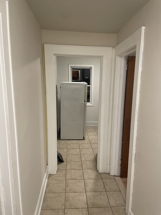 131 Overlook Ave, Unit 3 floor  floor apt in Belleville, NJ - Building Photo - Building Photo