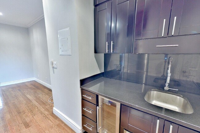 246 Mott St in New York, NY - Building Photo - Building Photo