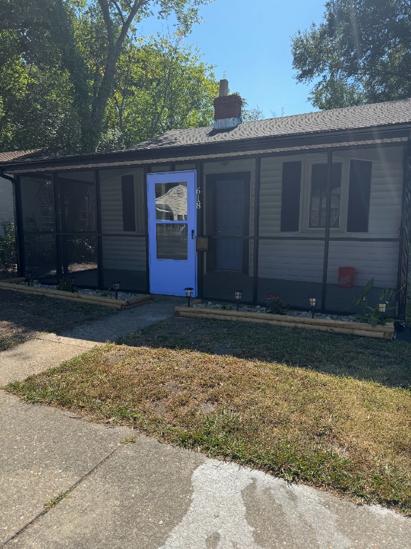 property at 618 35th St