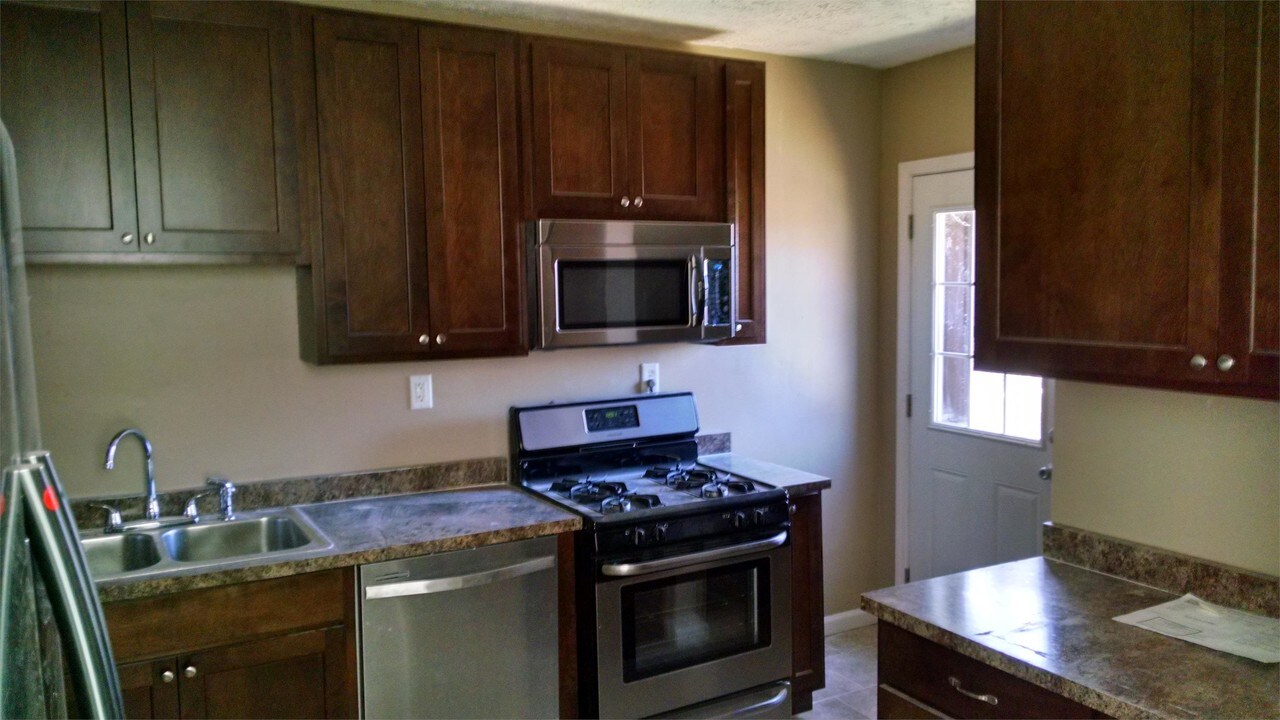 5250 S 49th St in Omaha, NE - Building Photo