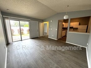 1495 Malibu Cir NE in Palm Bay, FL - Building Photo - Building Photo