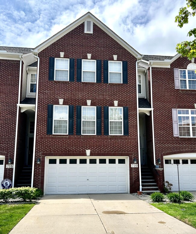 710 Cherry Orchard Rd