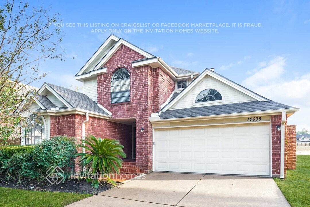 14635 S Hearthstone Green Dr in Houston, TX - Foto de edificio