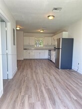 1347 NE 111th St in Miami, FL - Building Photo - Building Photo