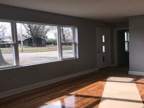 820 Oakdale Rd in Kingsport, TN - Building Photo - Building Photo