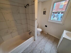 404 S 9th St in Reading, PA - Foto de edificio - Building Photo