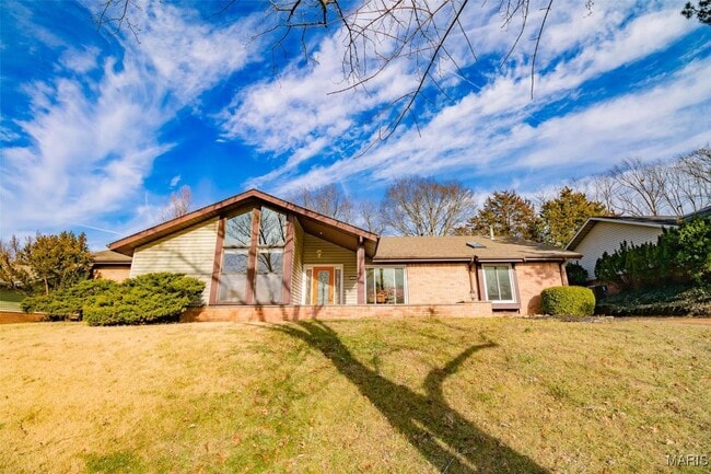 property at 507 Glenmeadow Dr