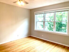 2807 N Springfield Ave in Chicago, IL - Building Photo - Building Photo