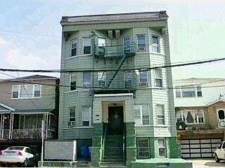 68 Bevan St in Jersey City, NJ - Building Photo - Building Photo