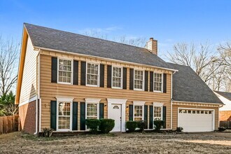 329 Locust Grove Dr in Cordova, TN - Building Photo - Building Photo