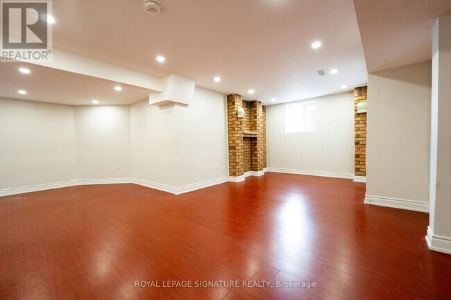 3163 Galbraith Dr in Mississauga, ON - Building Photo - Building Photo