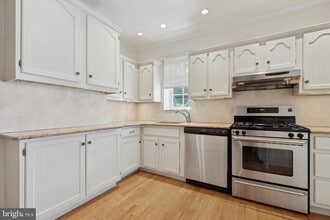 122 Conway Ave in Narberth, PA - Building Photo - Building Photo