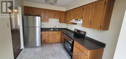 432-432 Main St E in Hamilton, ON - Building Photo - Building Photo
