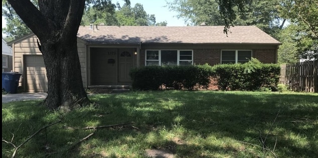 1373 E 45th St in Tulsa, OK - Foto de edificio