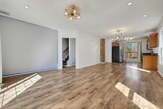 30 Columbia Terrace in Edgewater, NJ - Building Photo - Building Photo