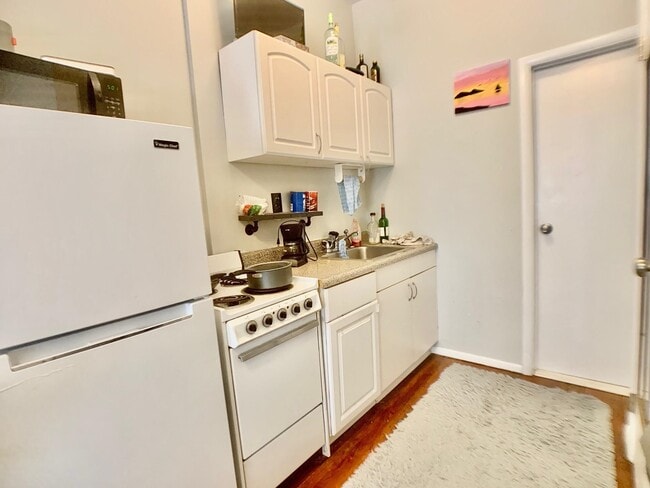 320 Jefferson St in Hoboken, NJ - Building Photo - Building Photo