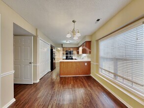 4404 Garden Club St in High Point, NC - Building Photo - Building Photo