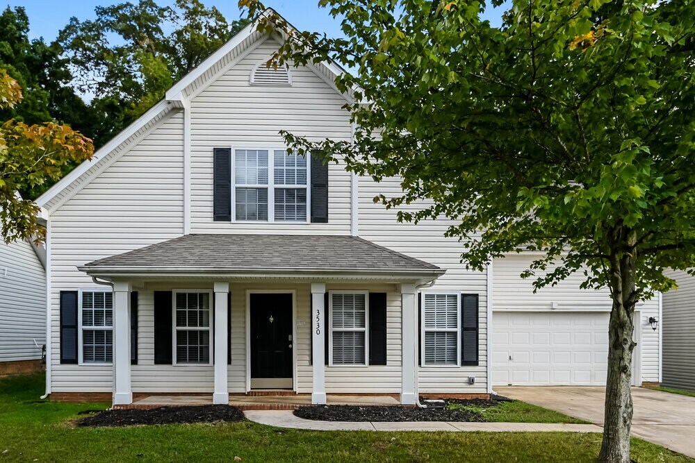 3530 Joel Turner Dr in Charlotte, NC - Building Photo