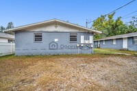 8214 N 12th St, Unit Apt A in Tampa, FL - Building Photo - Building Photo