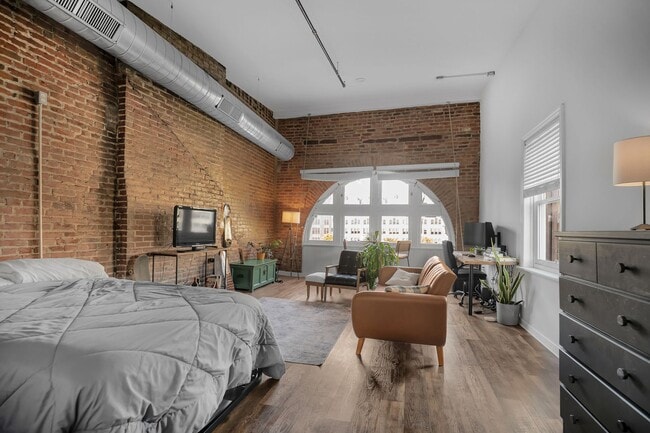 property at 402 Broadway