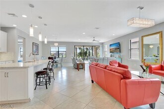 11843 Bourke Pl in Ft. Myers, FL - Foto de edificio - Building Photo