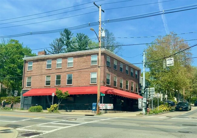 property at 2 Morris Ave