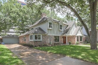 730 Bison Dr in Houston, TX - Building Photo - Building Photo